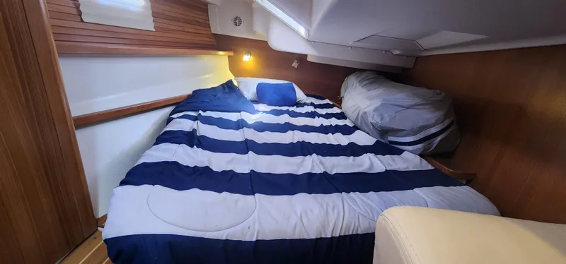 2010 Catalina 445