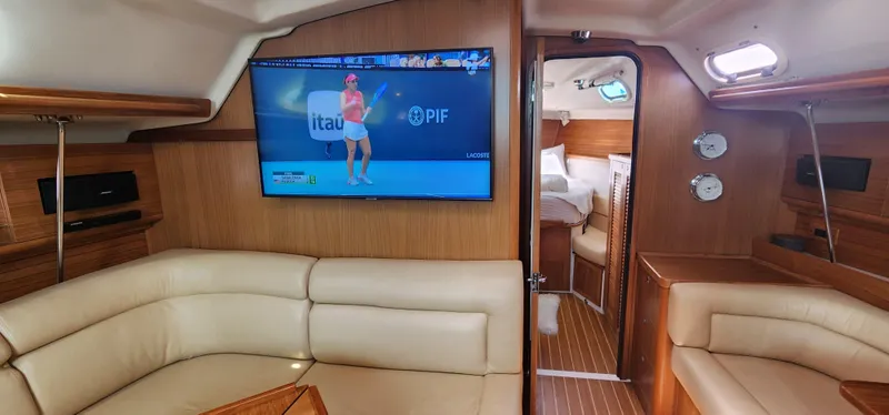 2010 Catalina 445