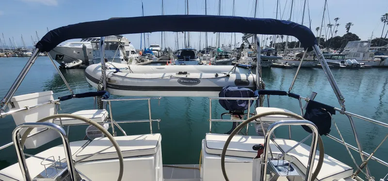 2010 Catalina 445
