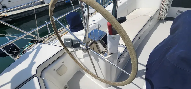 2010 Catalina 445