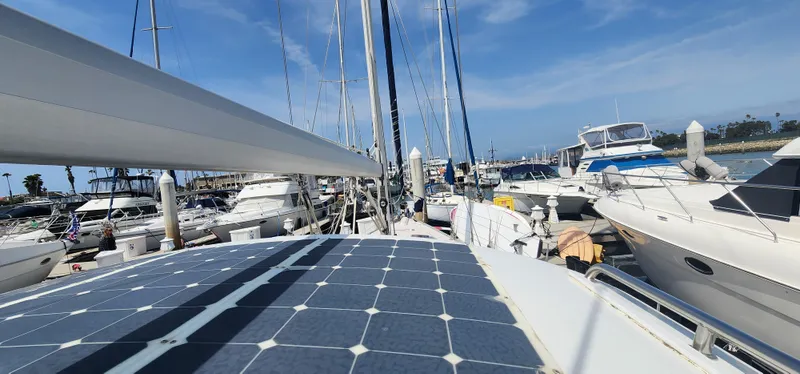 2010 Catalina 445