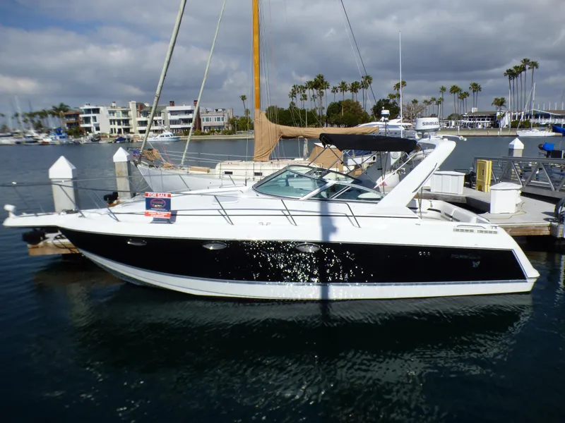 2004 Formula 31 Performance Cruiser docked at marina.