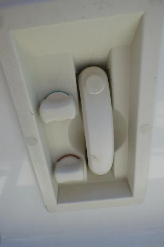 Control lever of a 2004 Formula 31 Performance Cruiser.