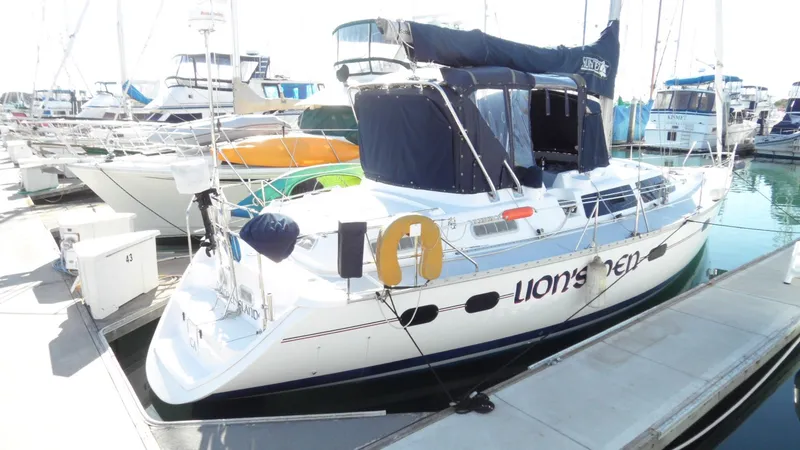 1998 Hunter Passage 42