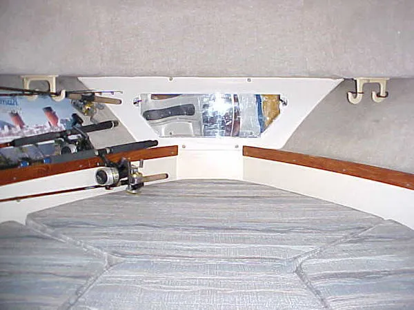 1990 Grady-White 252G