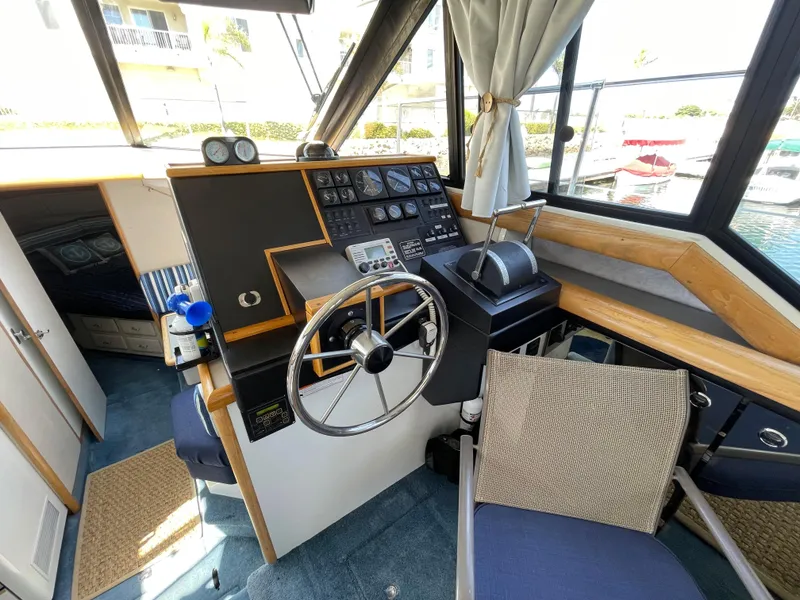 1991 Bayliner 4387 Motoryacht
