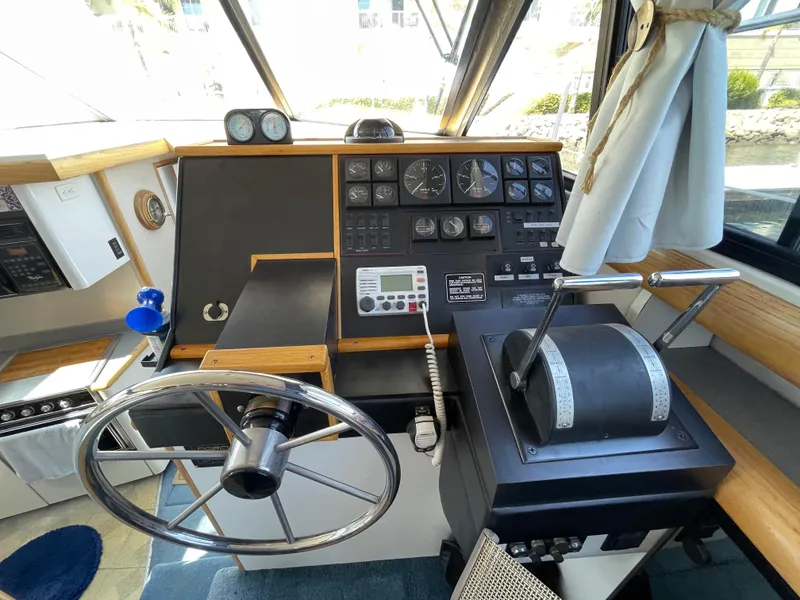 1991 Bayliner 4387 Motoryacht