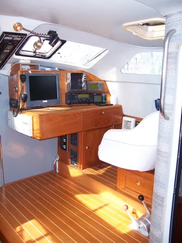 1990 MacGregor Pilothouse