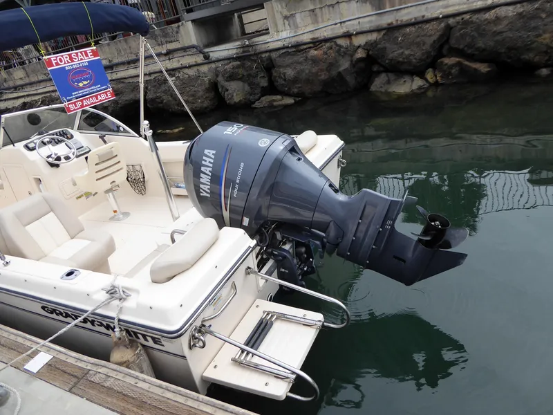 2011 Grady-White Freedom 205