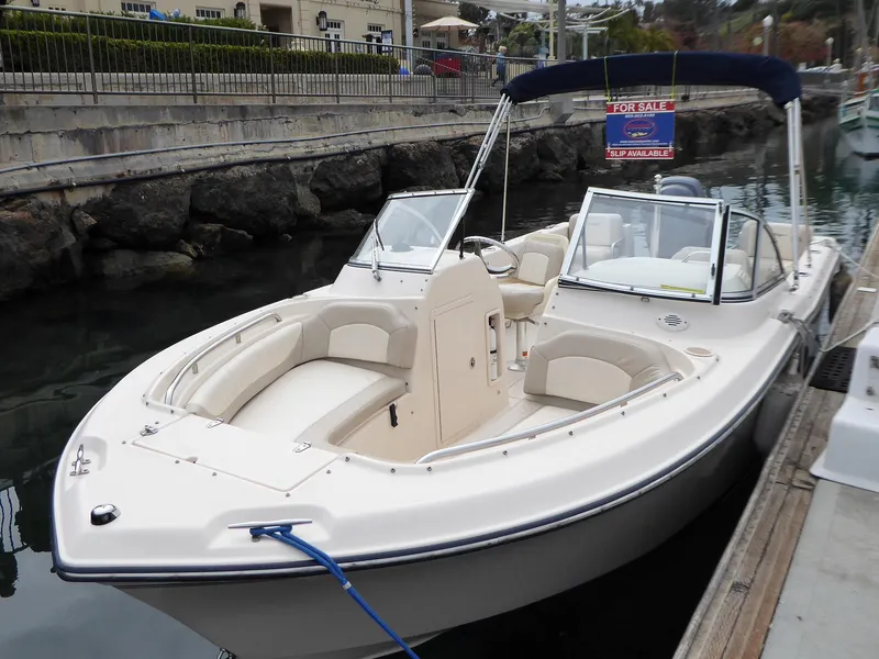 2011 Grady-White Freedom 205