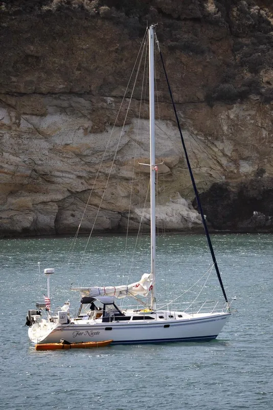 Catalina 34 @ anchor