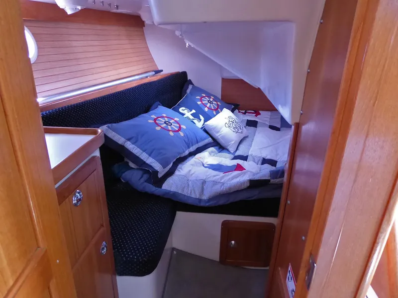 Aft berth