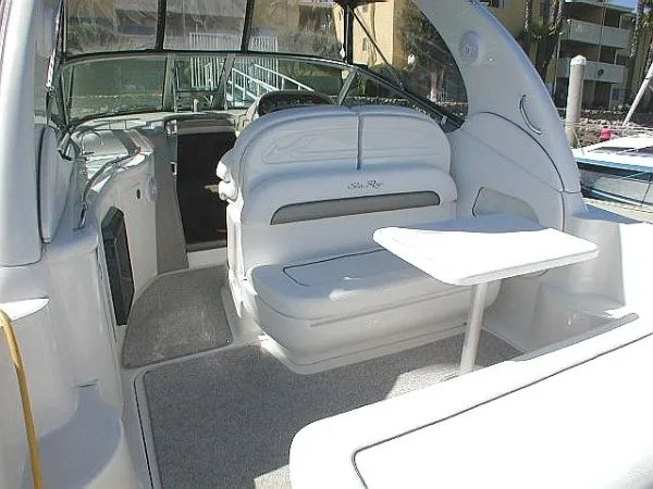 2006 Sea Ray 300 Sundancer