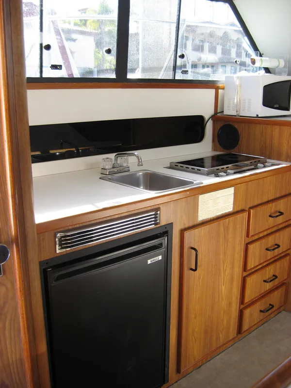 Norcold Refrigerator w/Freezer