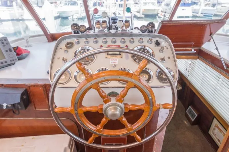 1958 Chris-Craft Constellation "Bull Nose"