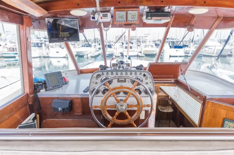 1958 Chris-Craft Constellation "Bull Nose"