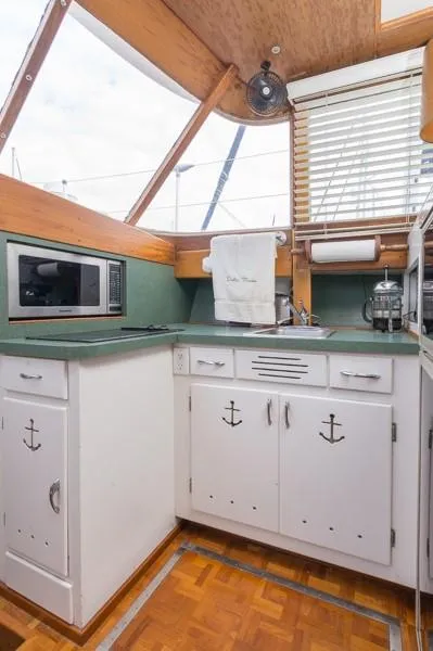 1958 Chris-Craft Constellation "Bull Nose"