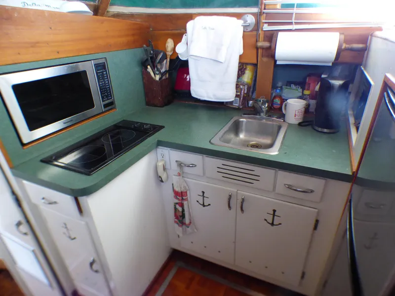 1958 Chris-Craft Constellation "Bull Nose"