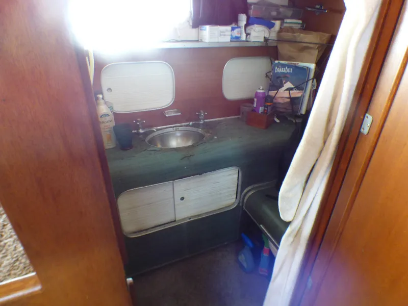 1958 Chris-Craft Constellation "Bull Nose"