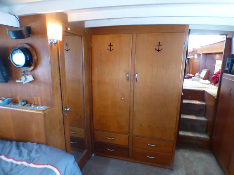 Aft Cabin Closet