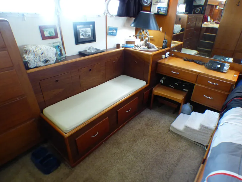 1958 Chris-Craft Constellation "Bull Nose"