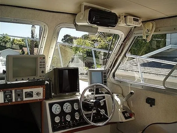 Main Steering Station