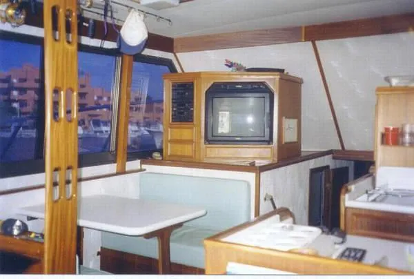 1981 Hatteras Convertible