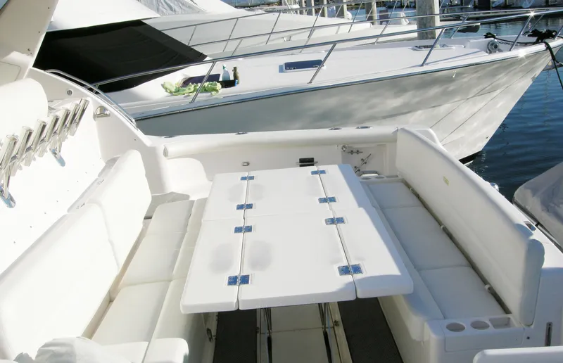 cockpit hi-lo table