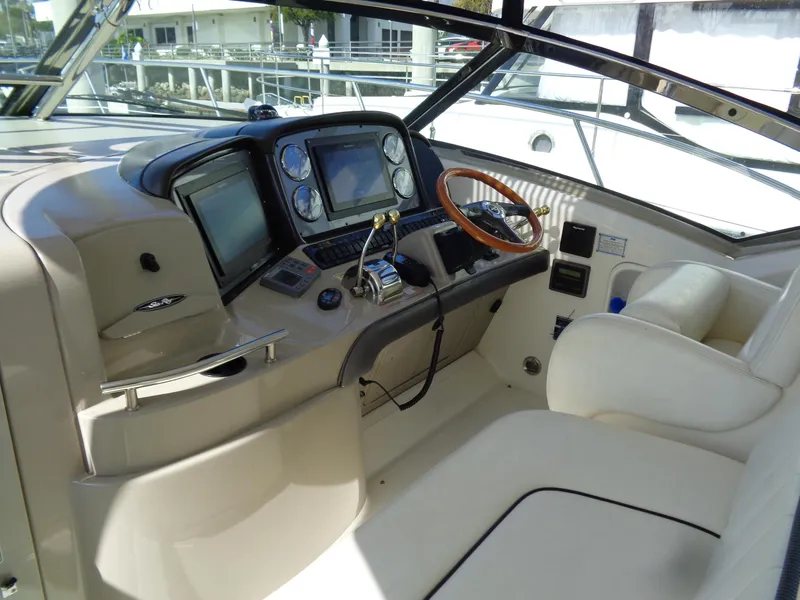 2005 Sea Ray Sundancer