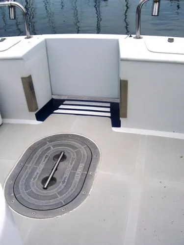 Transom door