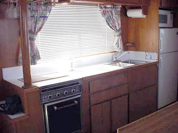 1971 Pearson Motor Yacht
