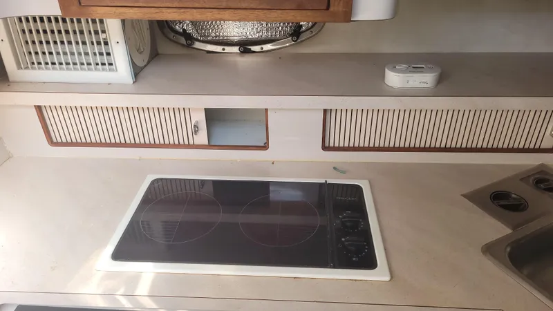 1993 Regal Commodore 400