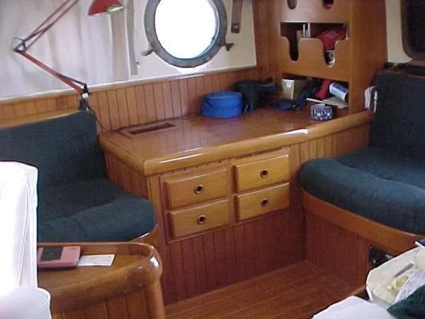 1984 Hans Christian Pilothouse