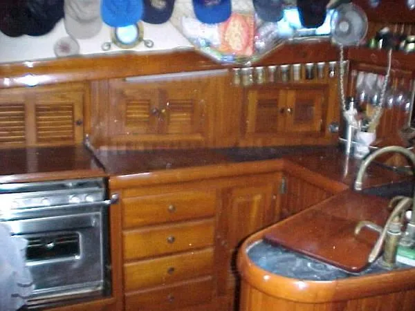 1984 Hans Christian Pilothouse