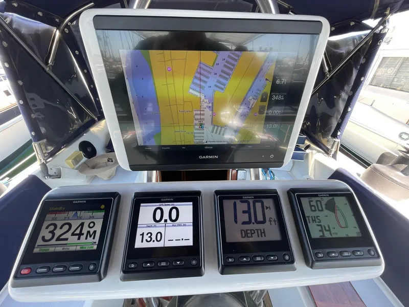 1982 Lancer Yachts Center Cockpit