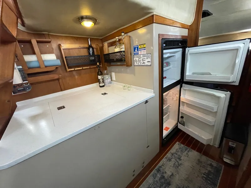 1982 Lancer Yachts Center Cockpit