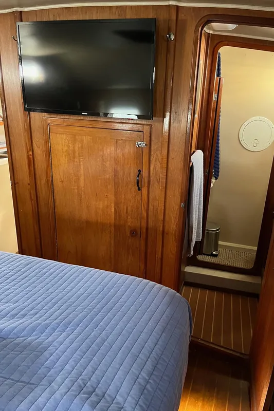 1982 Lancer Yachts Center Cockpit