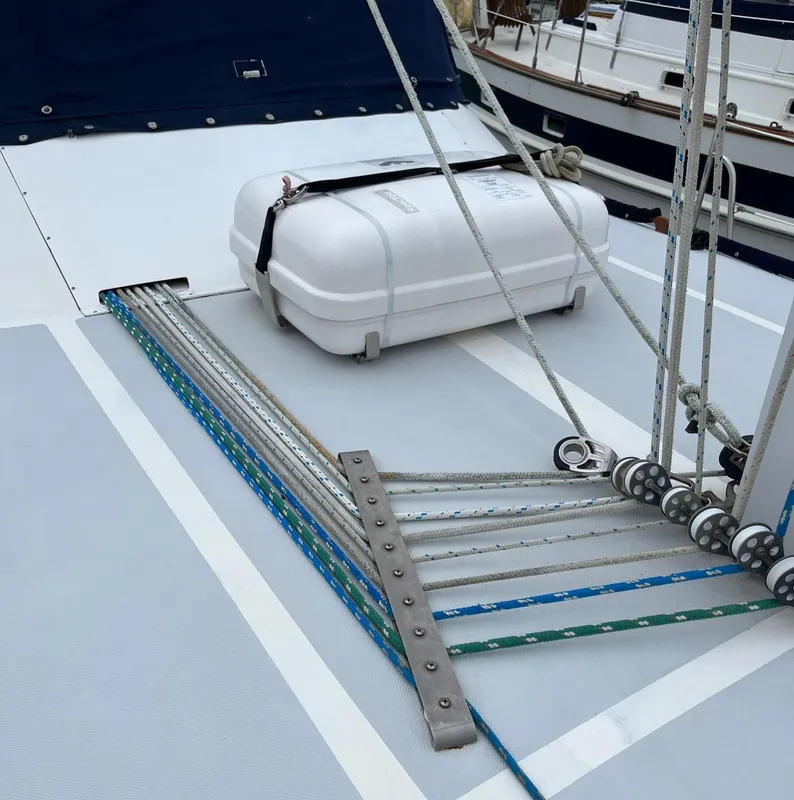 1982 Lancer Yachts Center Cockpit