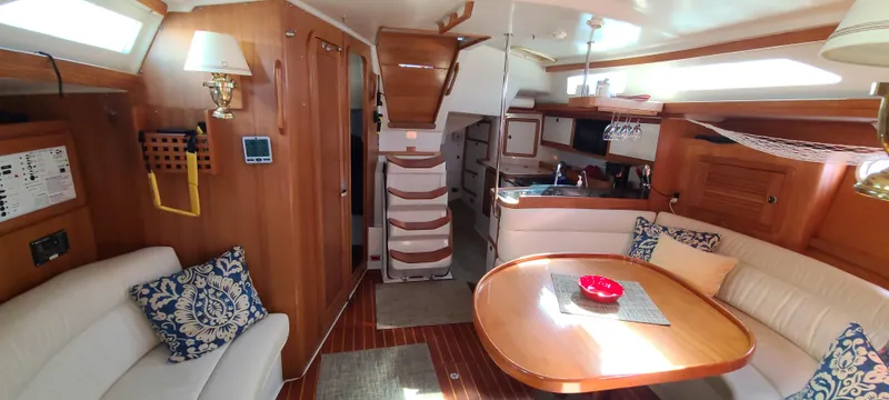 2000 Catalina 2 Cabin Centerline MK II