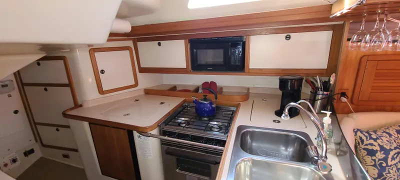 2000 Catalina 2 Cabin Centerline MK II