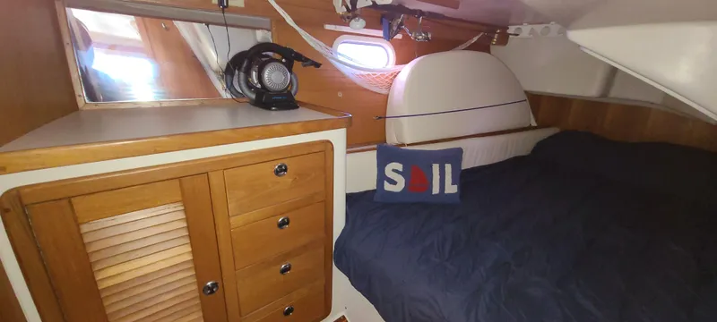 2000 Catalina 2 Cabin Centerline MK II