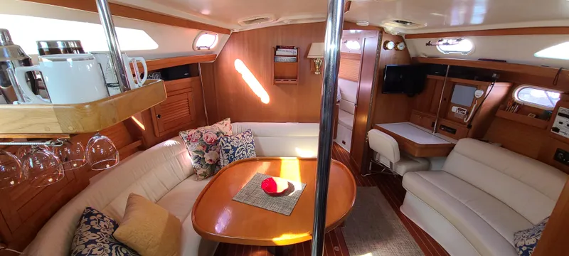 2000 Catalina 2 Cabin Centerline MK II