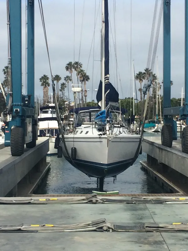 2000 Catalina 2 Cabin Centerline MK II