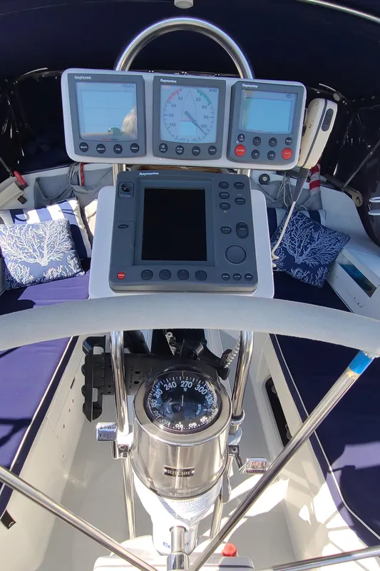 2000 Catalina 2 Cabin Centerline MK II