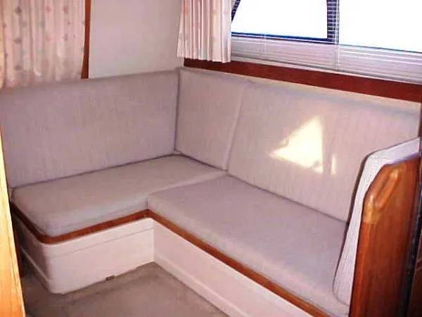 1988 Carver Mariner