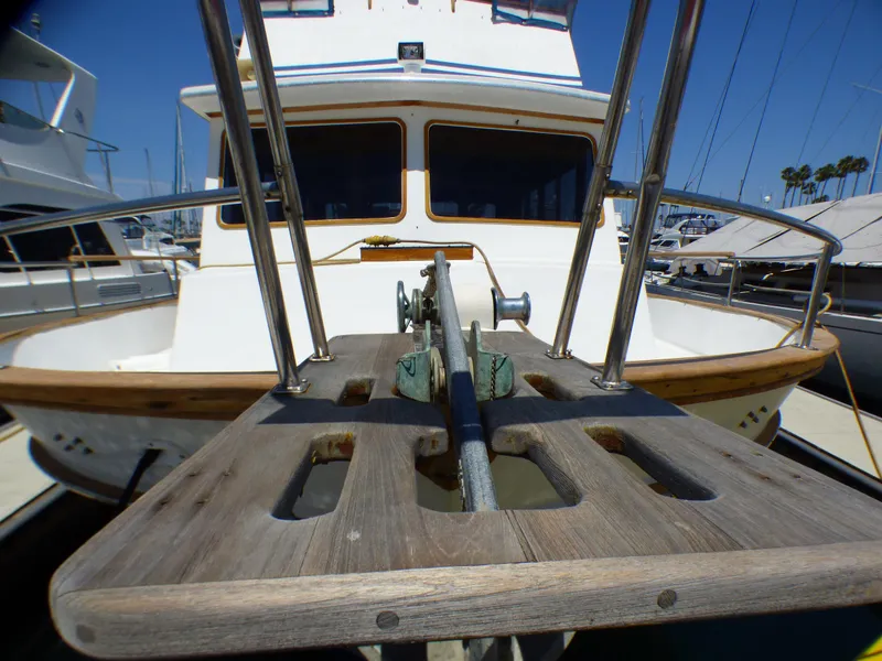 1979 Californian 42 LRC Flybridge Trawler