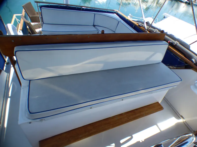 1979 Californian 42 LRC Flybridge Trawler