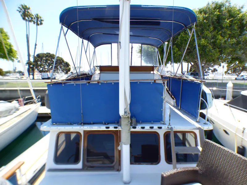 1979 Californian 42 LRC Flybridge Trawler
