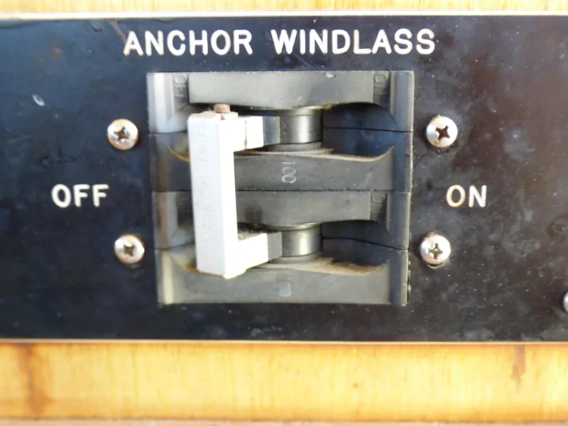 1979 Californian 42 LRC Flybridge Trawler