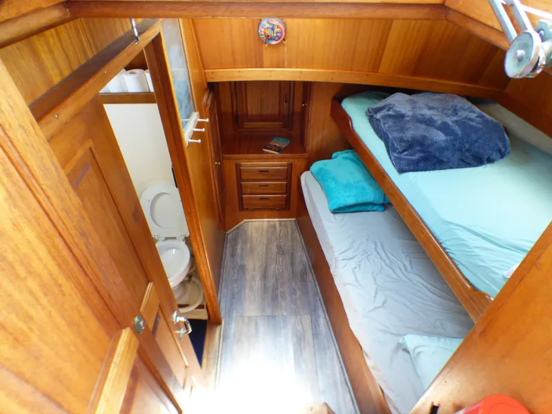 1979 Californian 42 LRC Flybridge Trawler